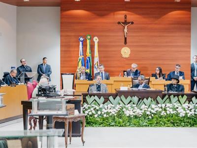 Foto da Notícia: OAB-MT recebe homenagem nos 145 do Poder Judiciário