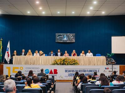 Foto da Notícia: Pela primeira vez, OAB-MT traz a base florestal para o centro do debate